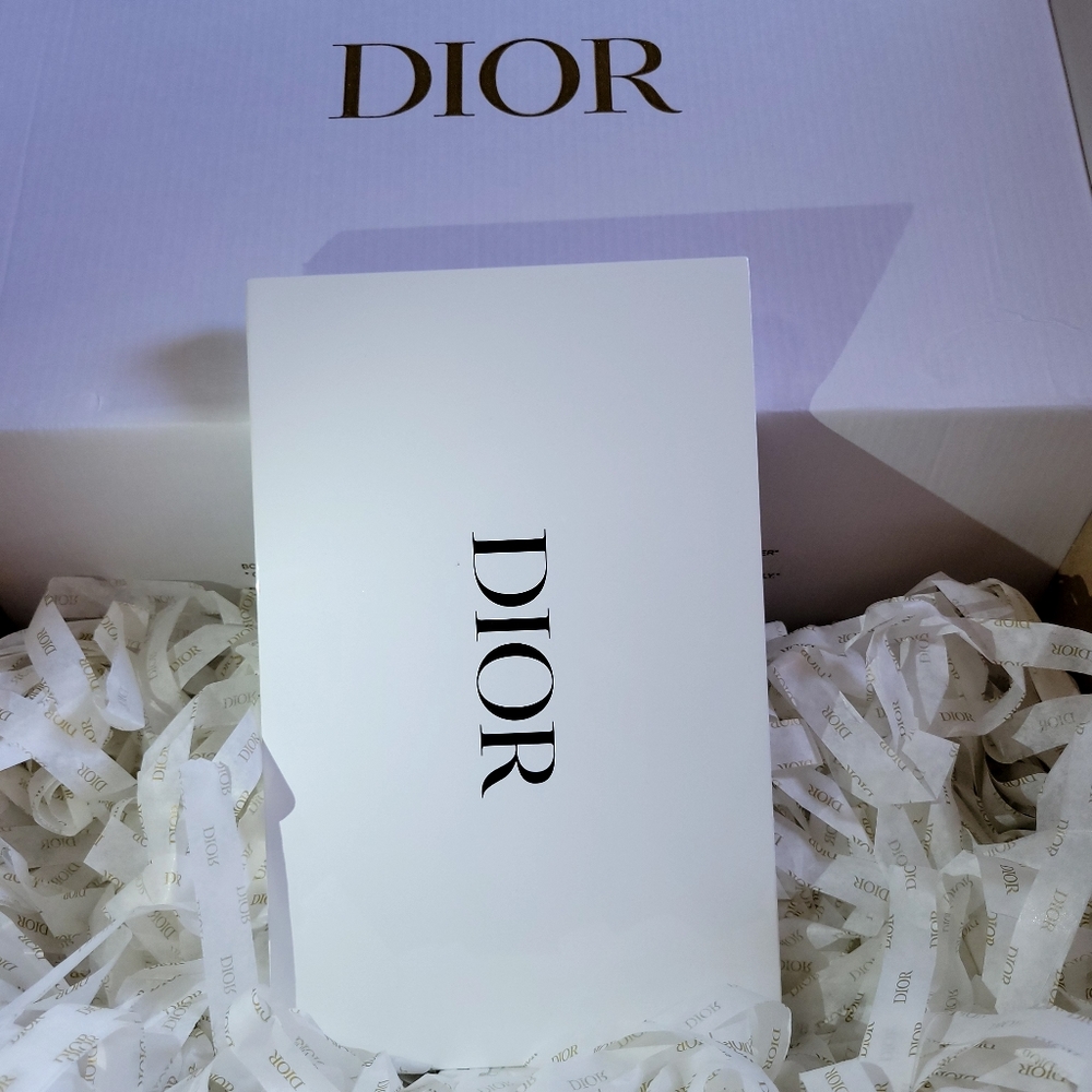 DIOR LA MOUSSE OFF/ON Cleanser 150ml and Mirror White Lacquered Display Box - Picture 5 of 8